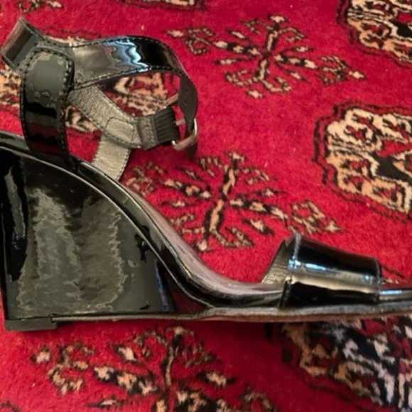Stuart Weitzman Black Patent Leather Sandals - Picture 2 of 3